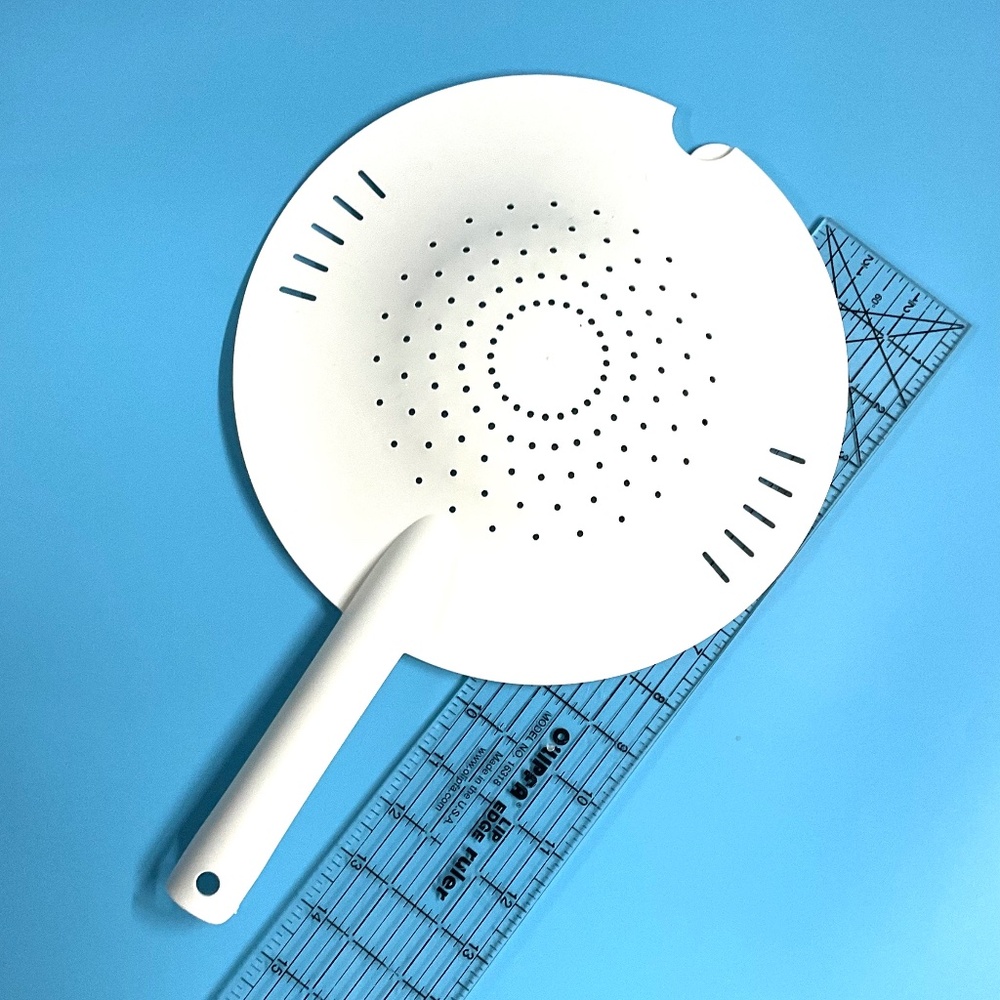 Tupperware 10” Strainer lid  White